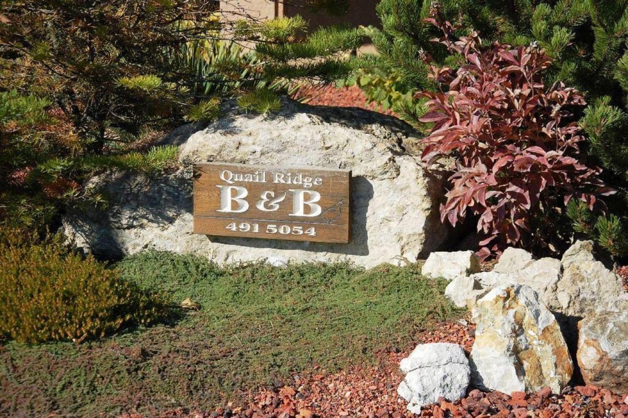 A Vacation Paradise At Quail Ridge B&B Kelowna Exterior photo